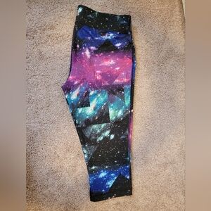NWOT Fila Sz Medium Running Capri in Space Galaxy Print